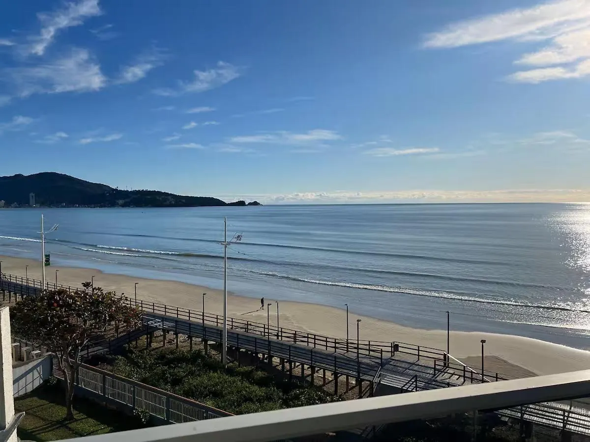 Apartamento 4 Suites Bombas Pe Na Areia Bombinhas