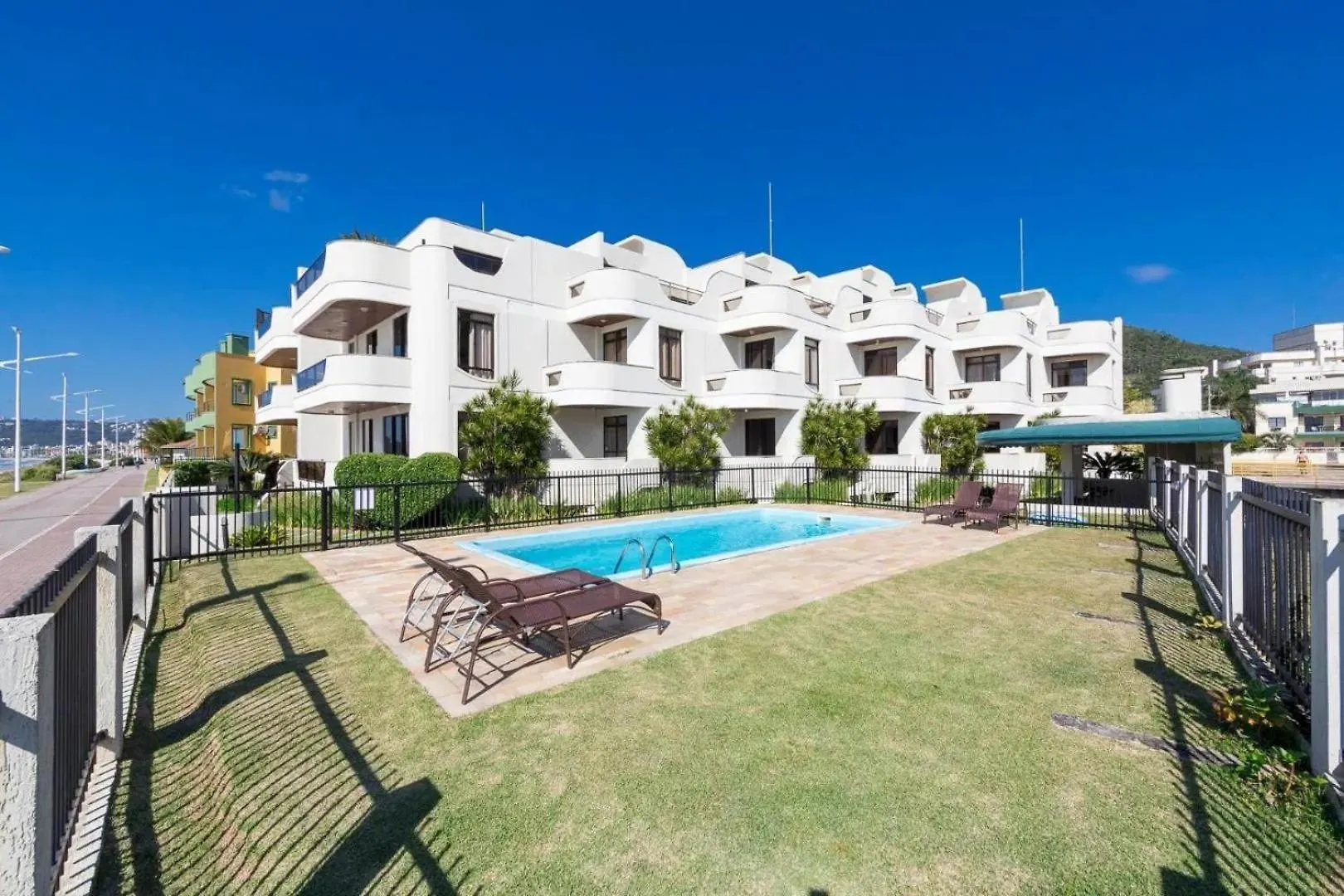 Apartamento 4 Suites Bombas Pe Na Areia Bombinhas Brazília