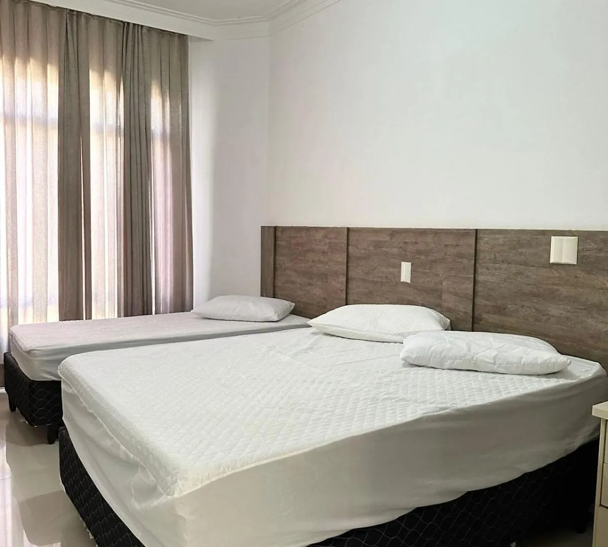 Apartamento 4 Suites Bombas Pe Na Areia 봄비나스